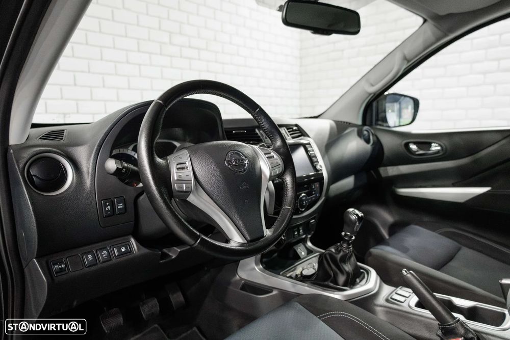 Nissan Navara 2.3 dCi CD 4WD | IVA Dedutível - 14