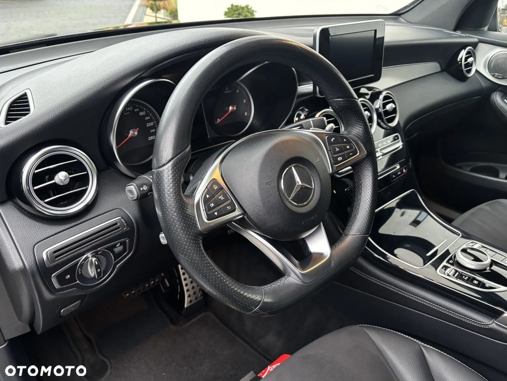 Mercedes-Benz GLC - 11