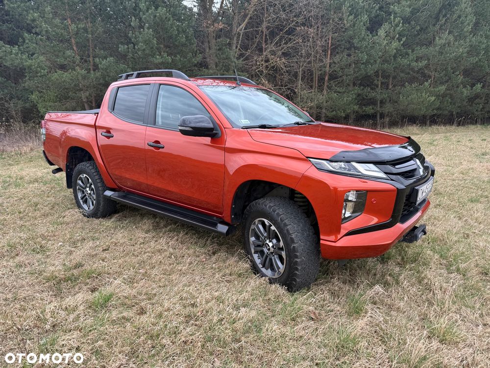 Mitsubishi L200 2.2 d DC Power Instyle Plus - 1