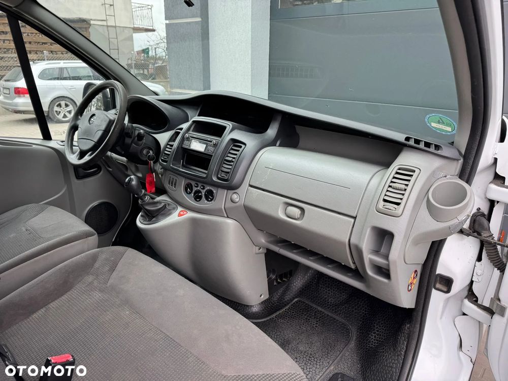 Opel Vivaro L2H1 2.9t Edition - 9