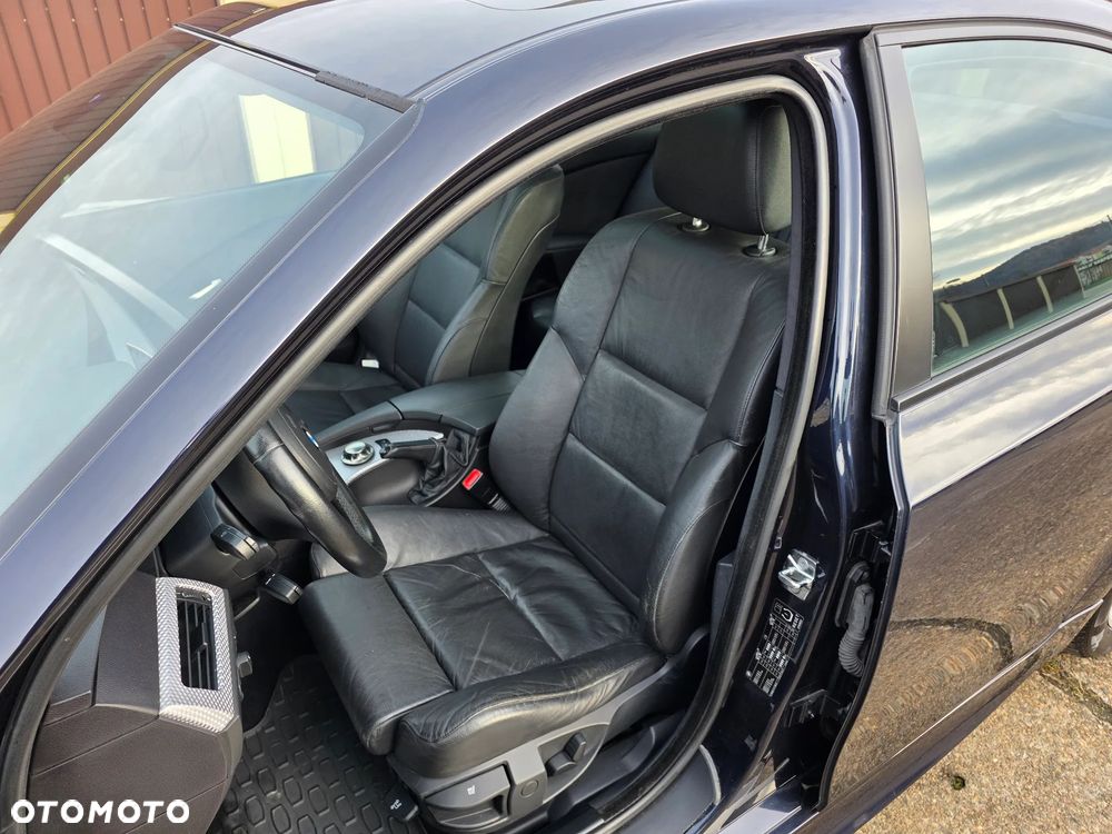 BMW Seria 5 525i - 10