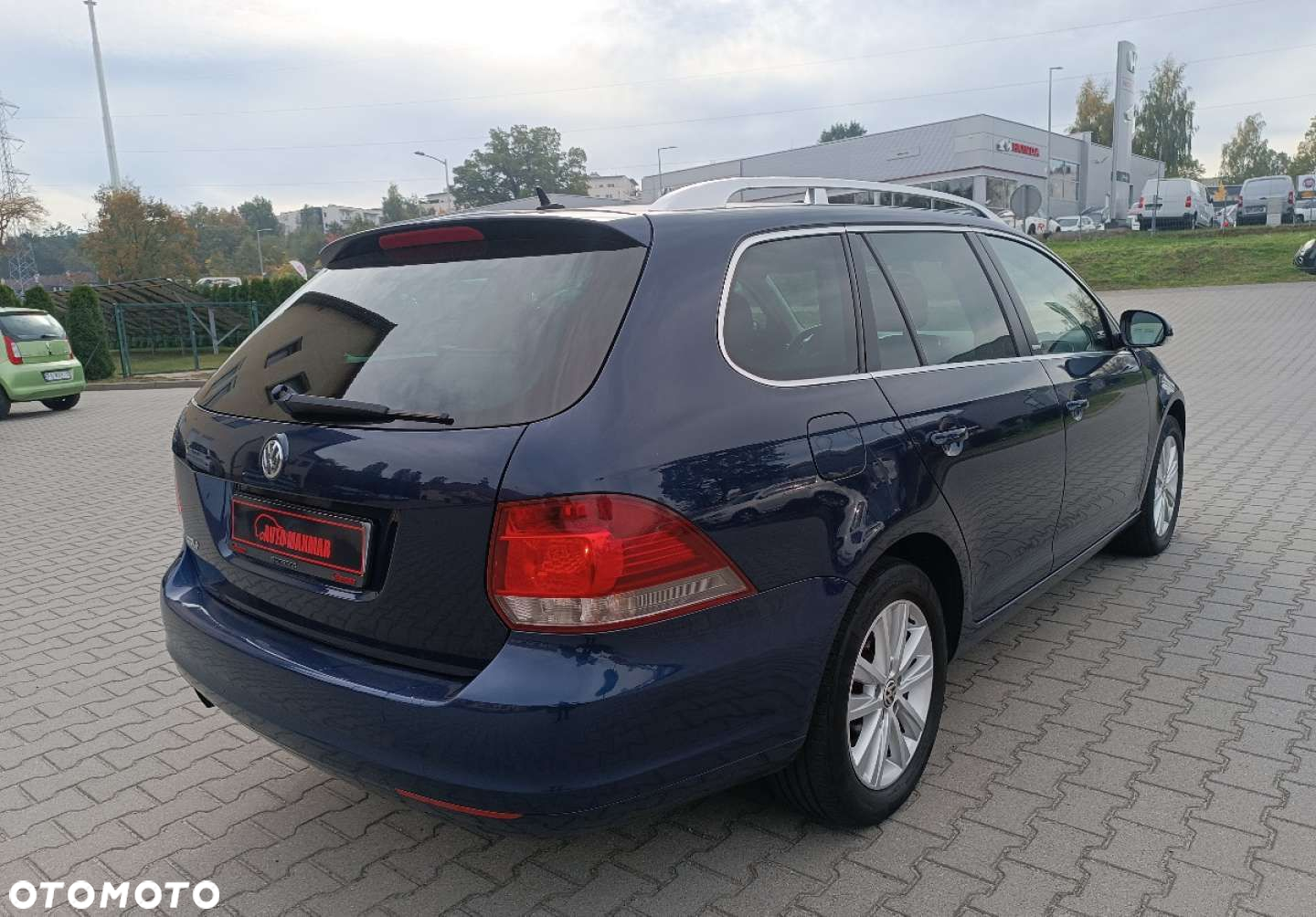 Volkswagen Golf - 8