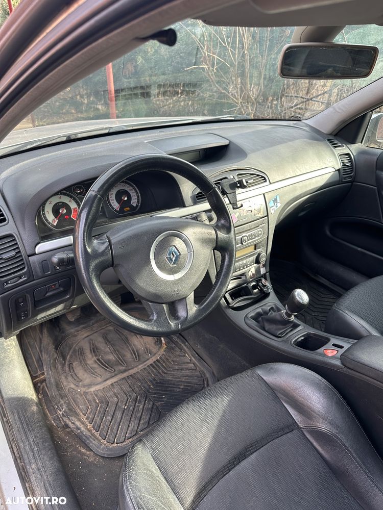 Renault Laguna 1.9dCi Confort Dynamique - 7