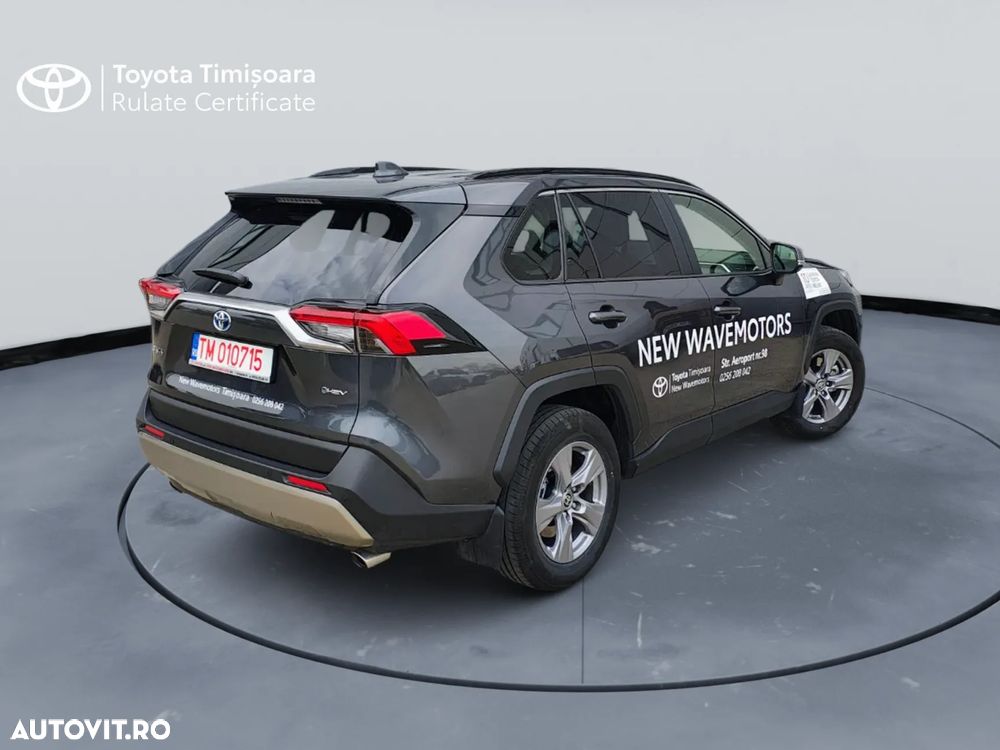 Toyota RAV4 - 4