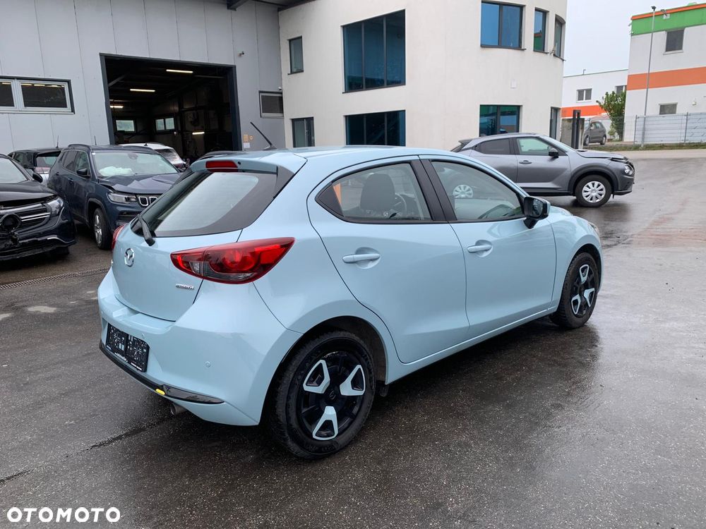 Mazda 2 - 5