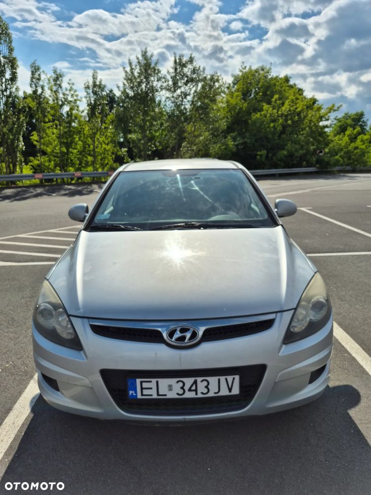 Hyundai i30 1.4 Base + - 1