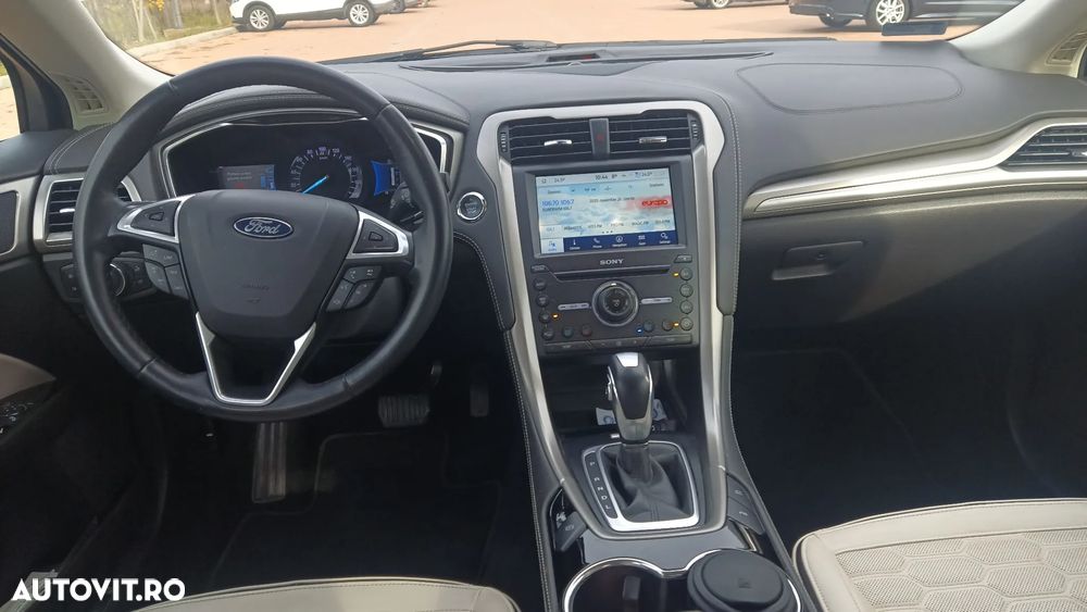 Ford Mondeo 2.0 HEV Vignale - 13