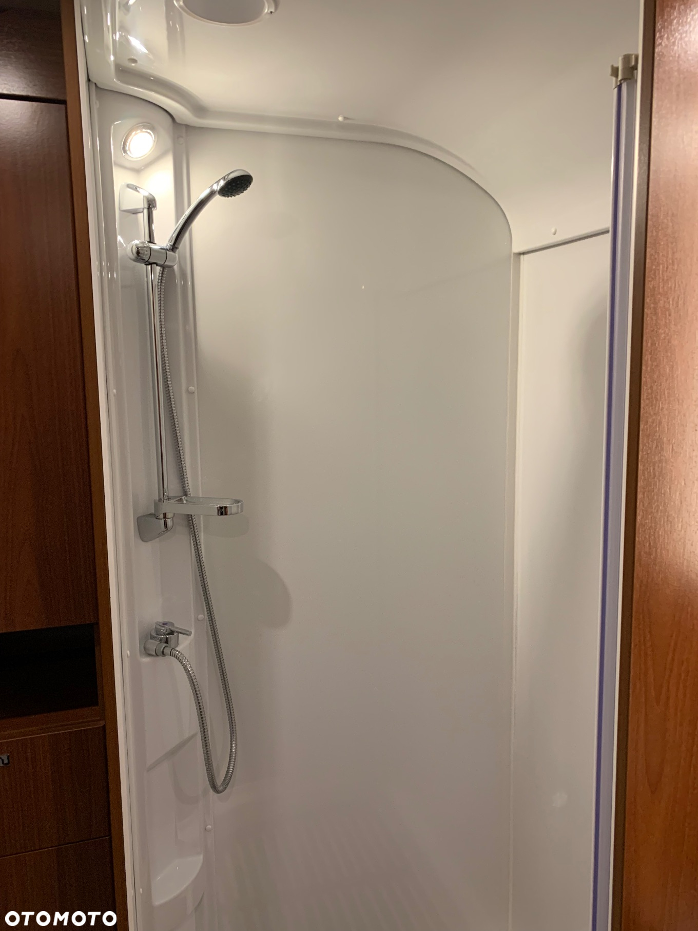 Tabbert Cellini 750 HTD Slide-out (rozsuwany bok) - 16