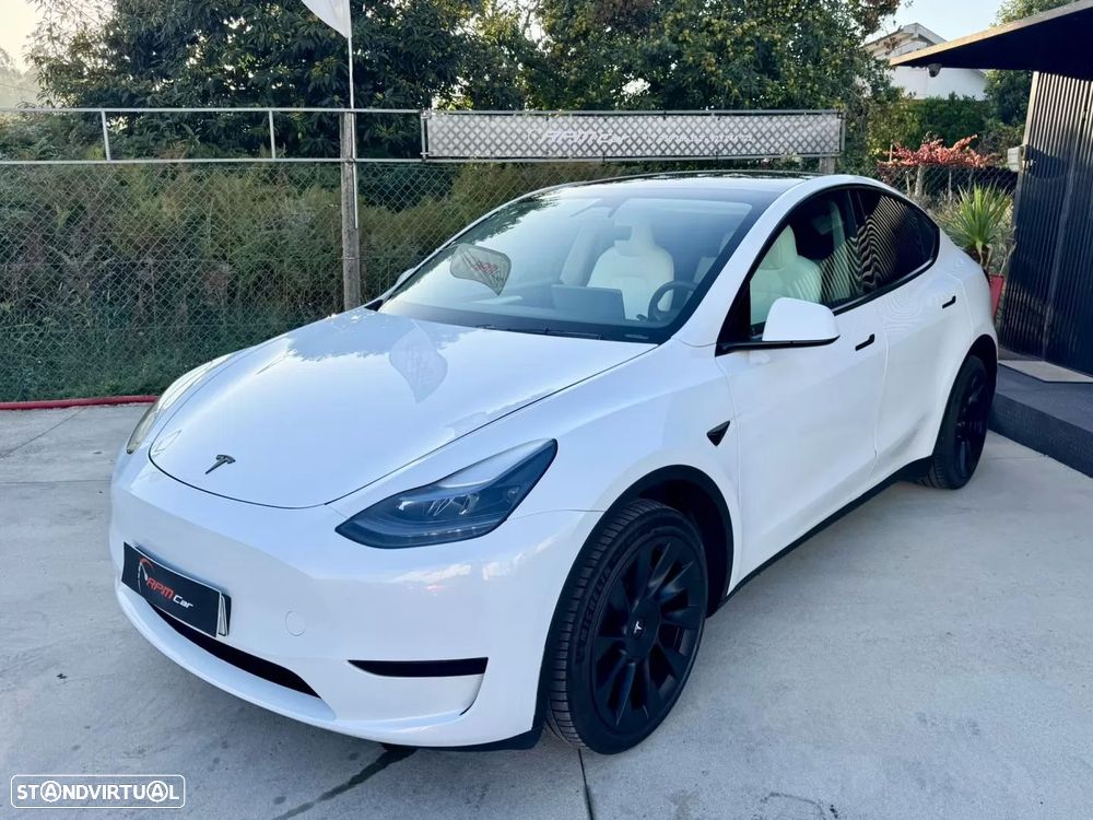 Tesla Model Y RWD - 1