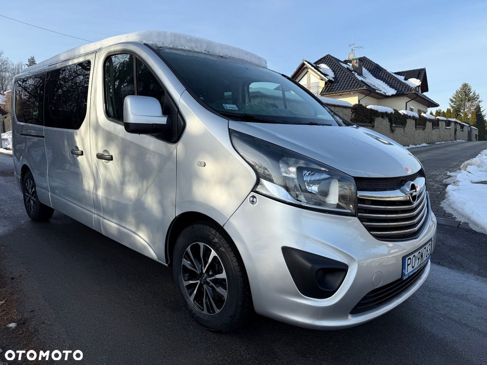 Opel Vivaro - 1
