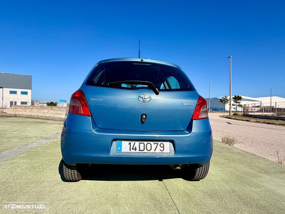 Toyota Yaris 1.4 D-4D Sol AC+VSC - 33