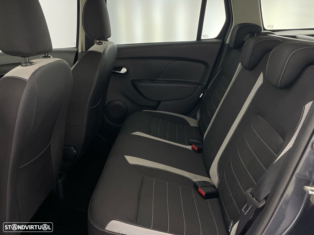 Dacia Logan MCV 0.9 TCe Stepway - 12