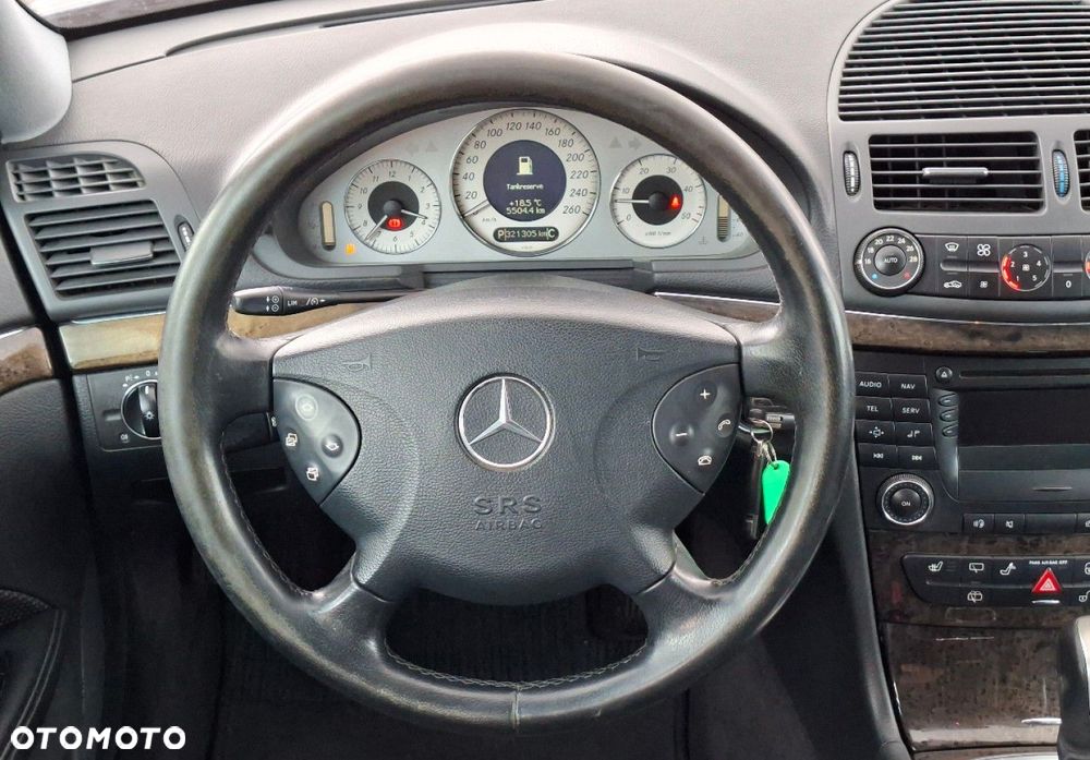 Mercedes-Benz Klasa E - 24