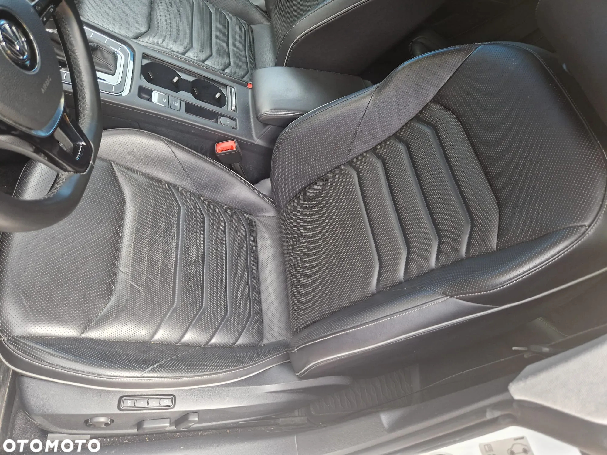 Volkswagen Arteon 2.0 TDI Bi-Turbo SCR 4Mot Elegance DSG - 23