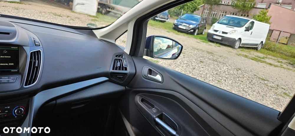 Ford Grand C-MAX - 22