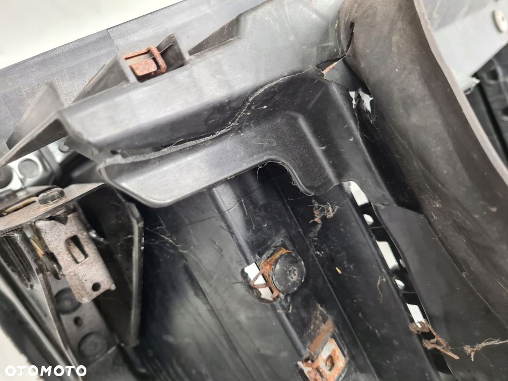 BMW X1 E84 PAS PRZEDNI WZMOCNIENIE 2.0D MANUAL - 14