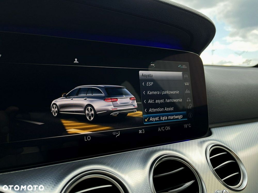 Mercedes-Benz Klasa E 220 d Avantgarde - 19