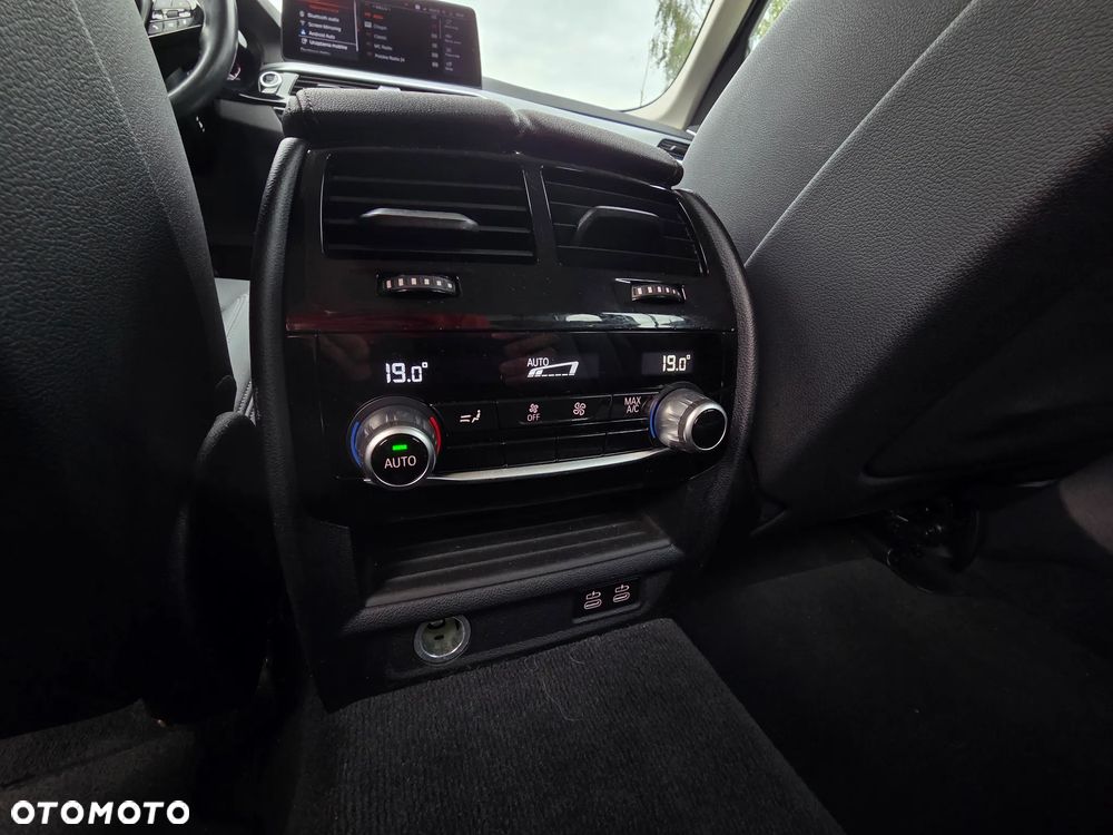 BMW Seria 5 520d - 17