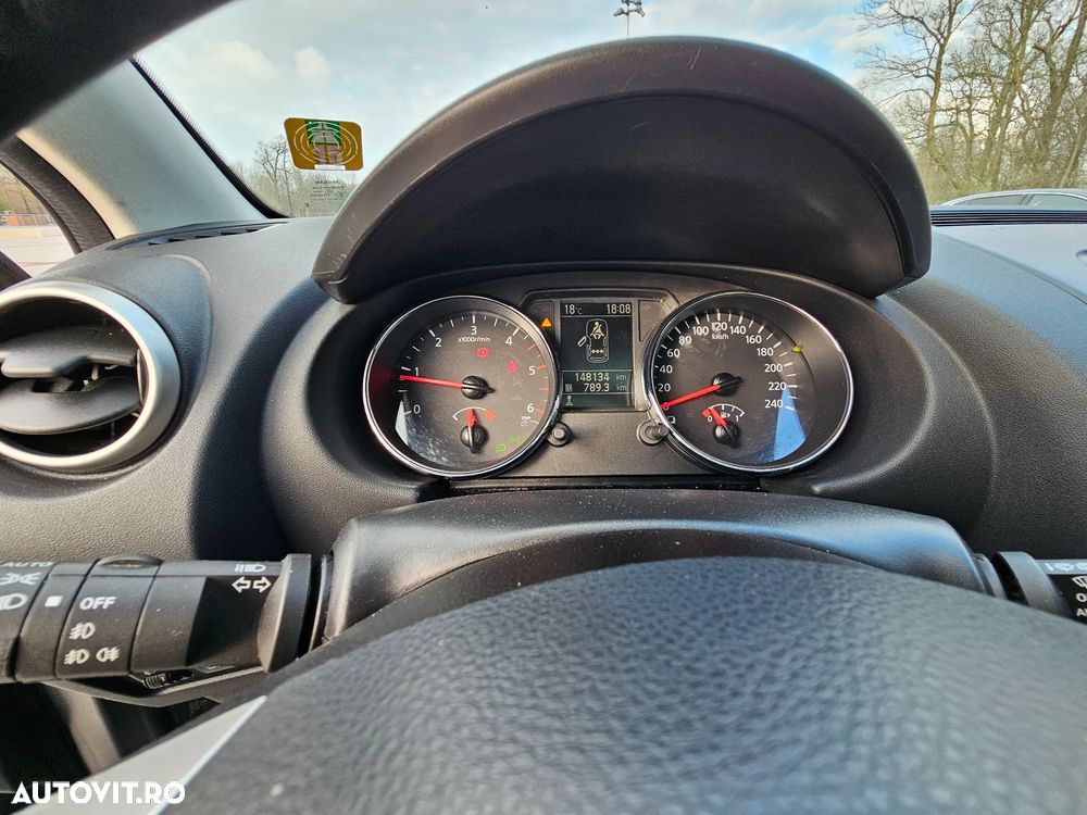 Nissan Qashqai 1.6 DCI TEKNA - 9