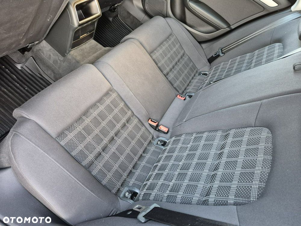 Audi A4 Allroad - 15