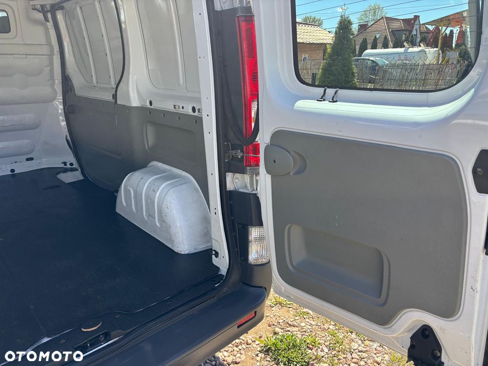 Renault Trafic - 22