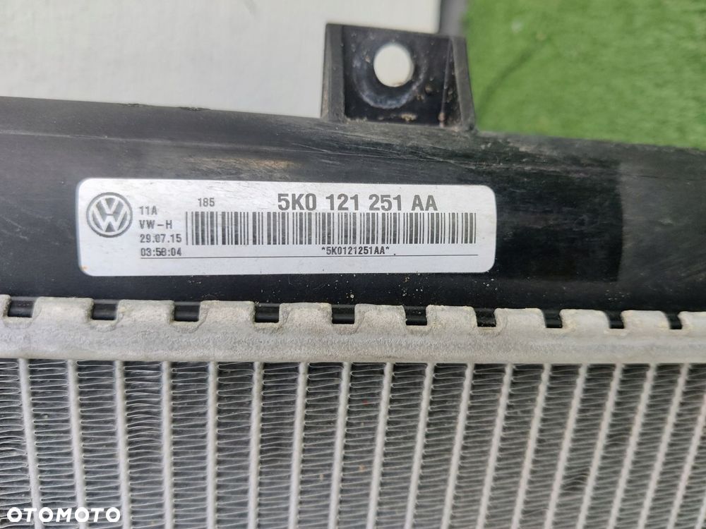 Chlodnica wody 5K0121251AA - 3