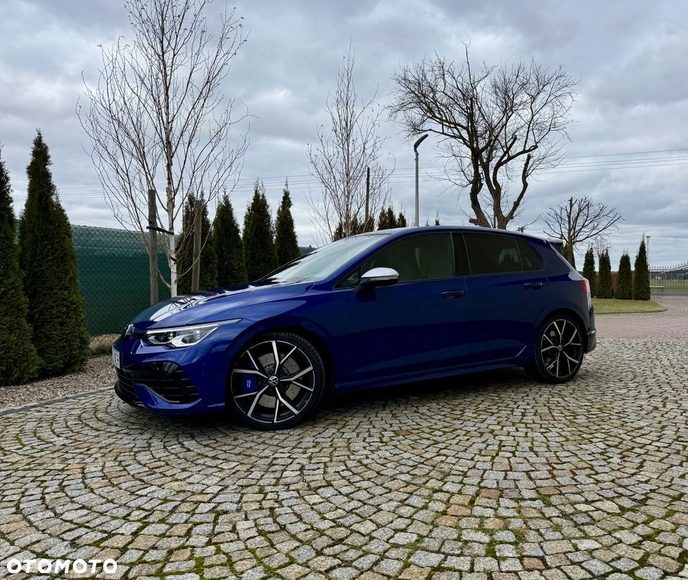 Volkswagen Golf - 2