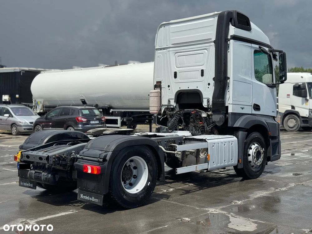 Mercedes-Benz ACTROS MP4 - 6