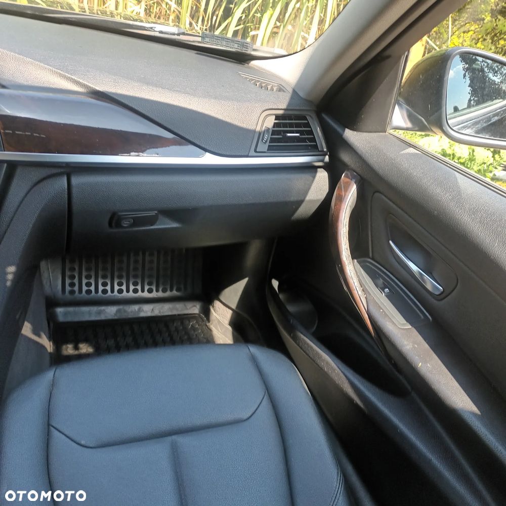 BMW Seria 3 - 22