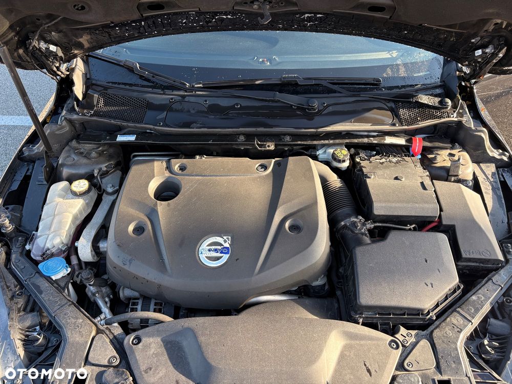Volvo V40 D4 Drive-E R-Design Summum - 10