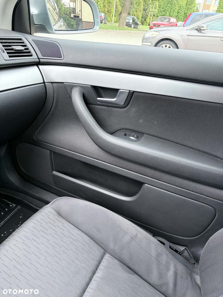 Audi A4 Avant - 3