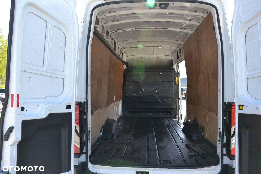 Ford Transit - 19
