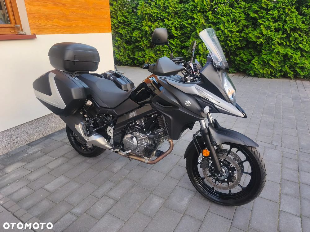 Suzuki V-STROM - 1