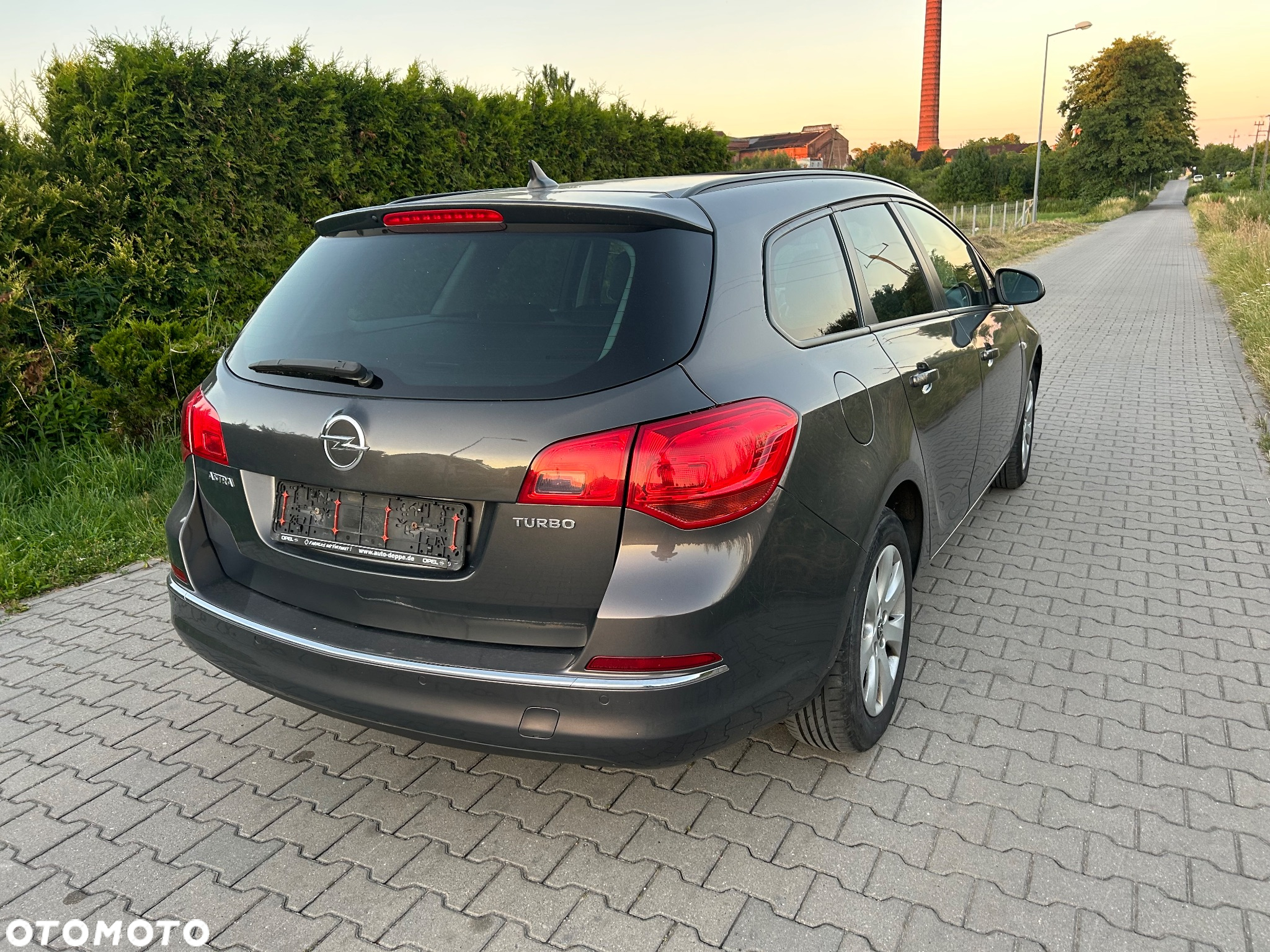 Opel Astra 1.4 Turbo Color Edition - 4