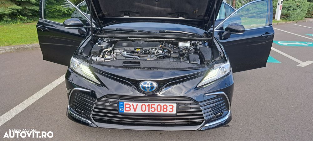 Toyota Camry 2.5 Exclusive - 12