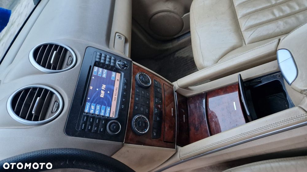 Mercedes-Benz ML - 22