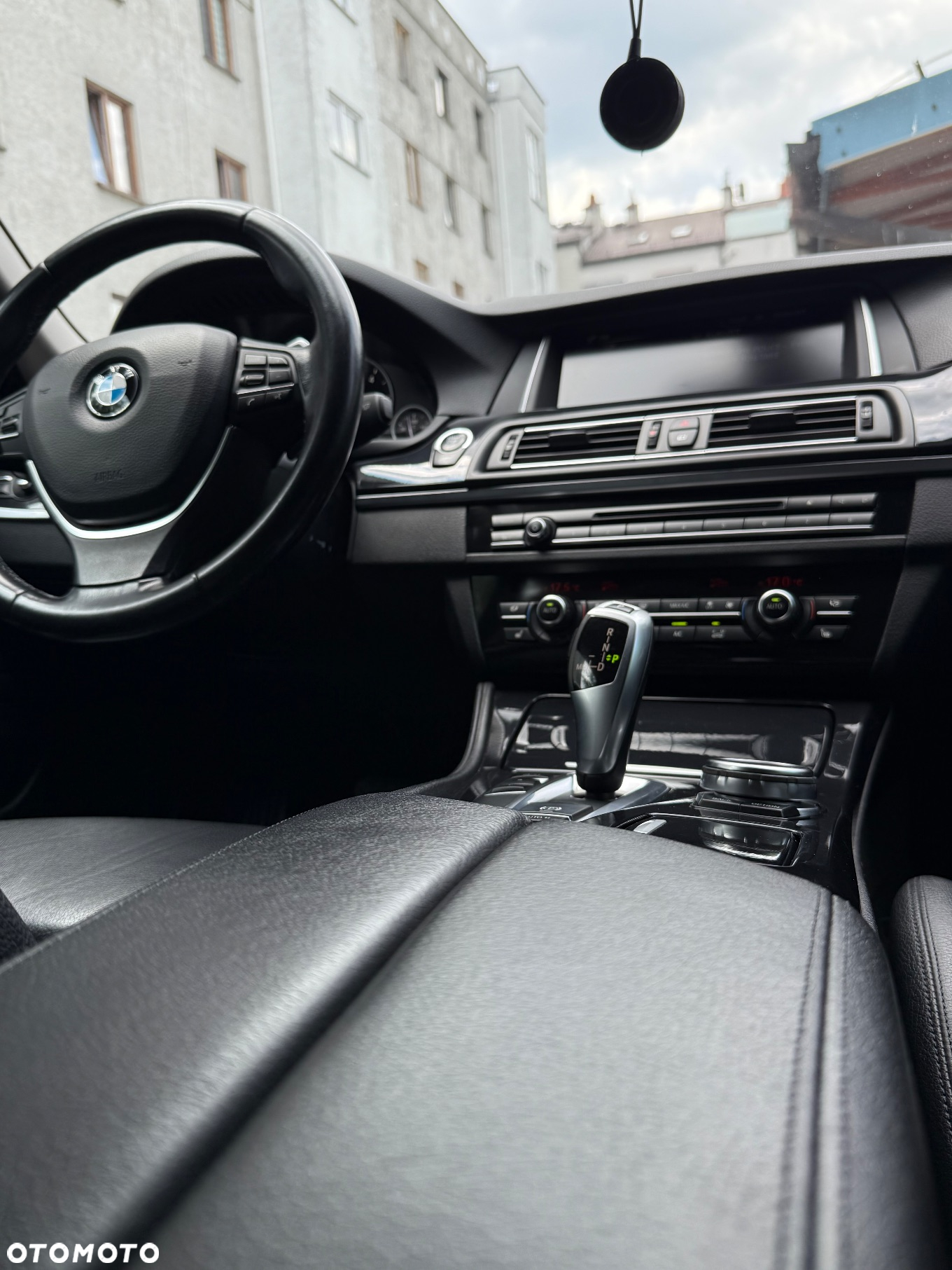 BMW Seria 5 520d - 22