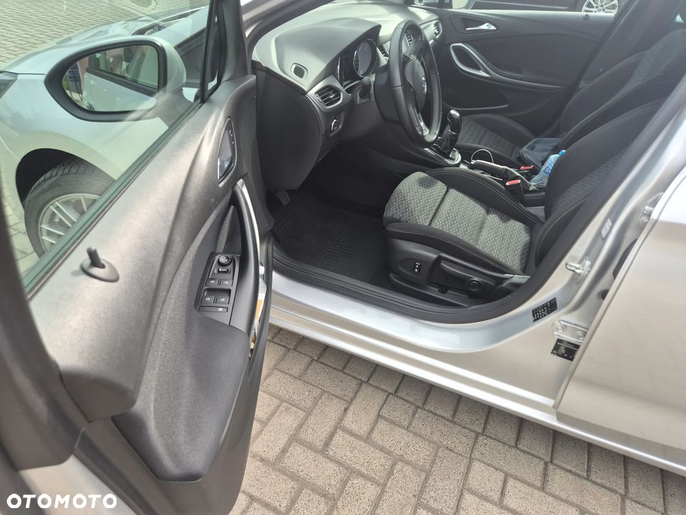 Opel Astra 1.6 CDTI Dynamic - 9