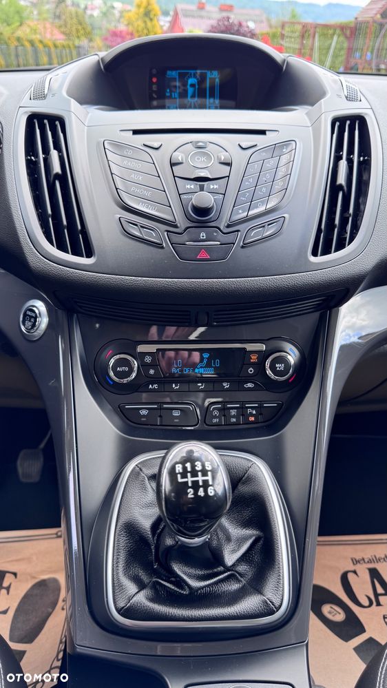 Ford Kuga 1.6 EcoBoost 2x4 Trend - 25