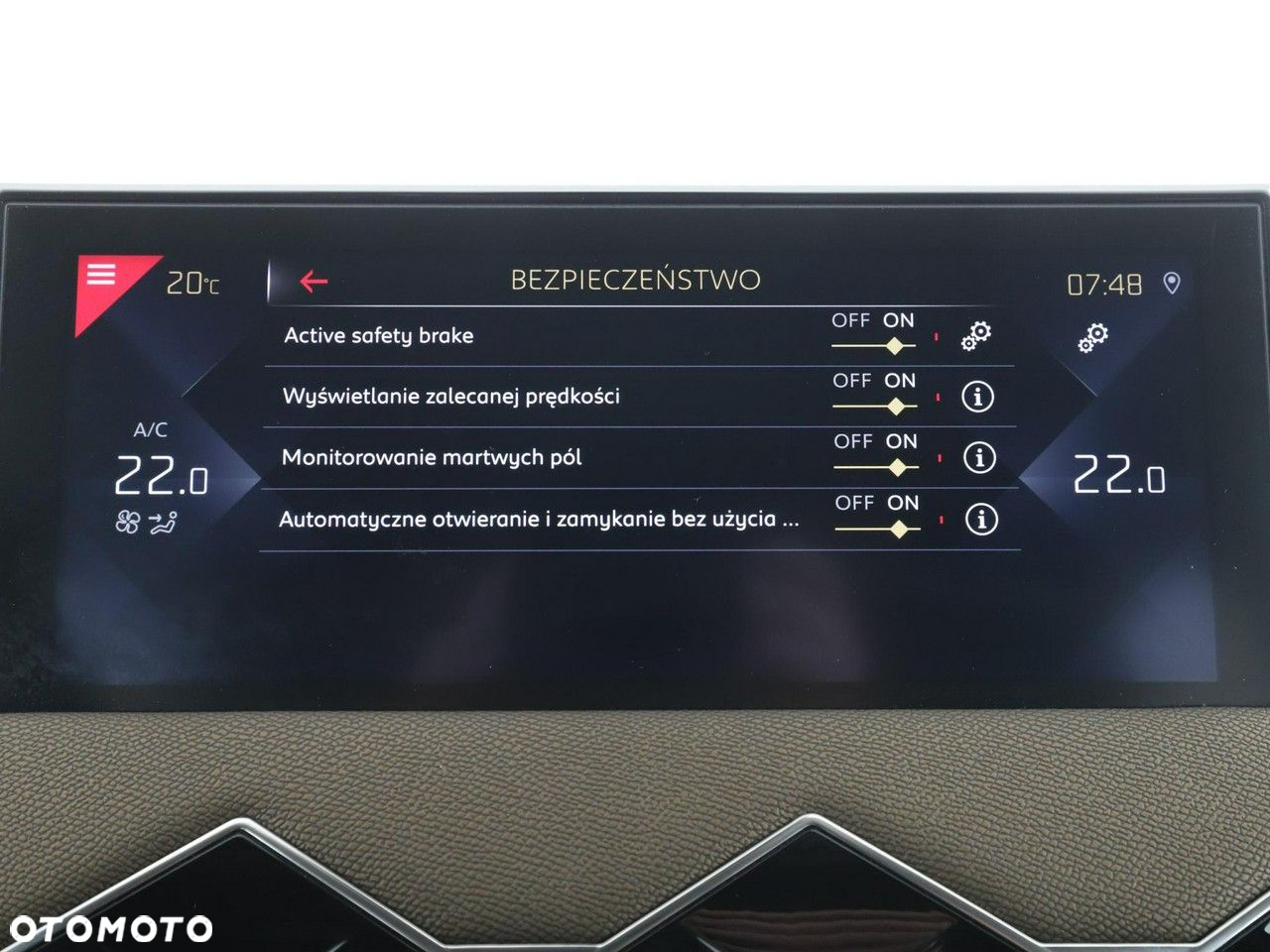 DS Automobiles DS 3 Crossback 1.2 PureTech So Chic - 25