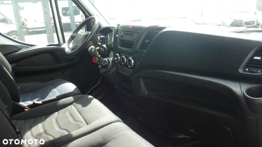 Iveco 35S15 - 8