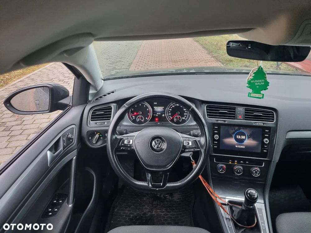 Volkswagen Golf 1.4 TSI BMT Comfortline - 23