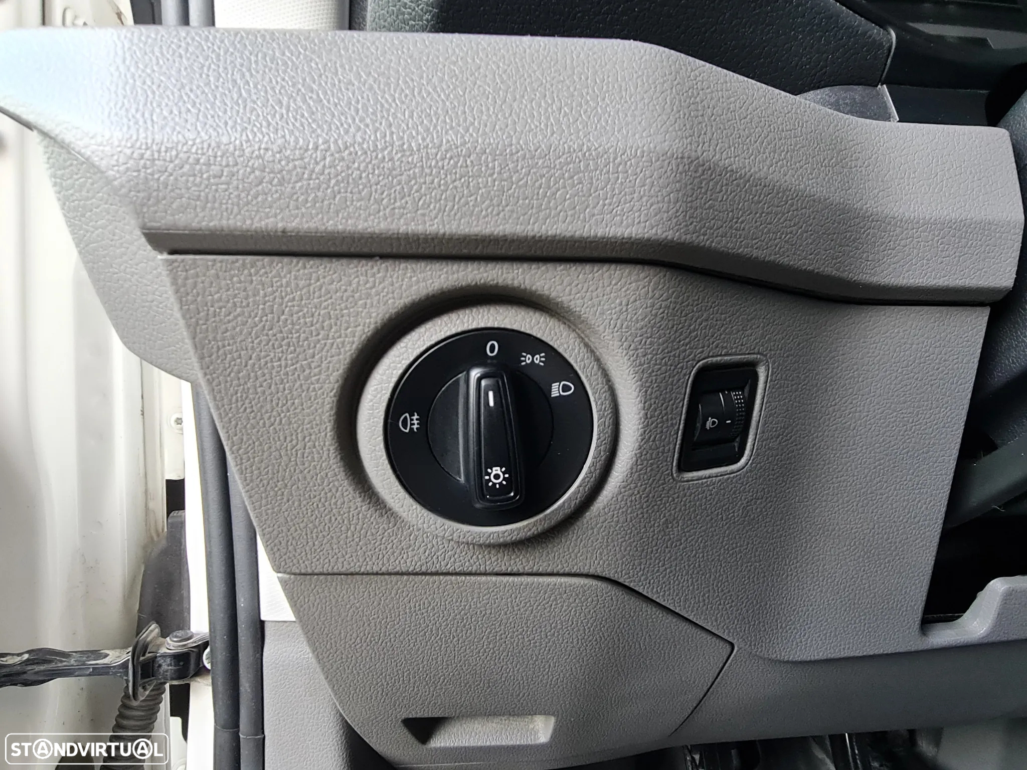 VW Crafter 2.0 TDI L3H2  c/Iva DEDUTÍVEL - 19