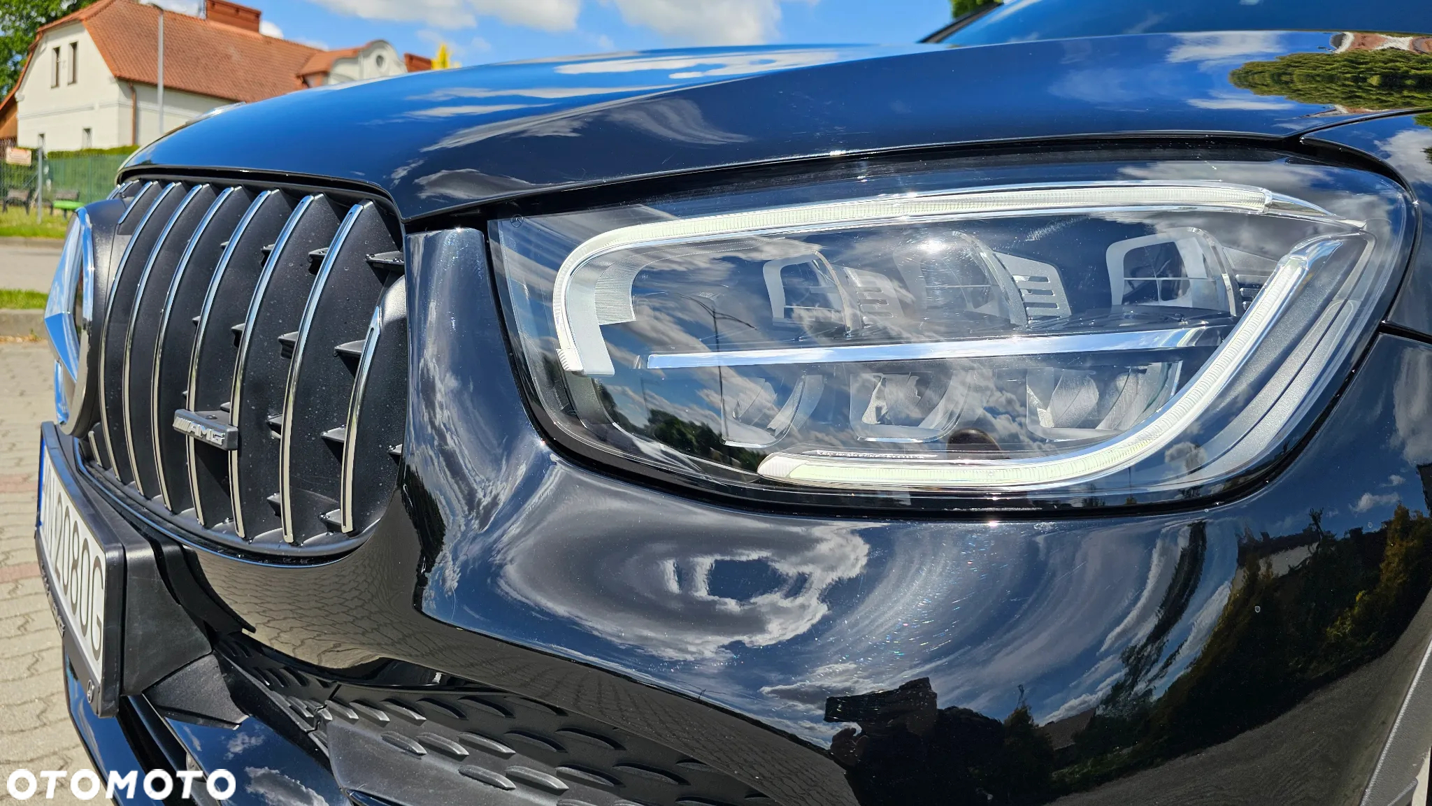 Mercedes-Benz GLC 300 4Matic 9G-TRONIC AMG Line - 32