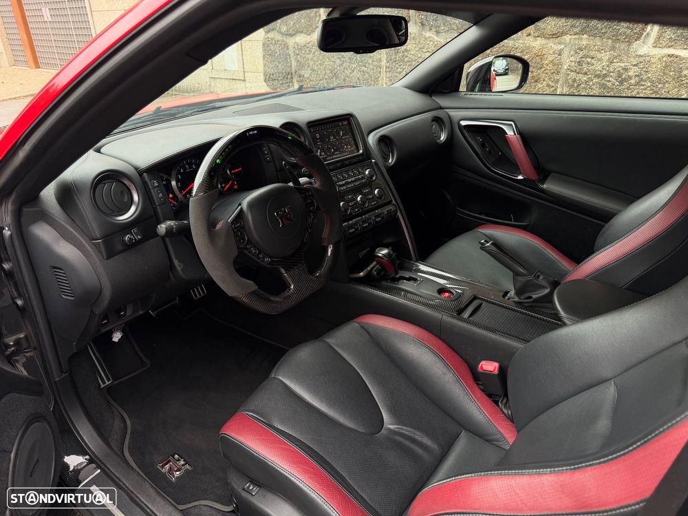 Nissan GT-R Black Edition - 9