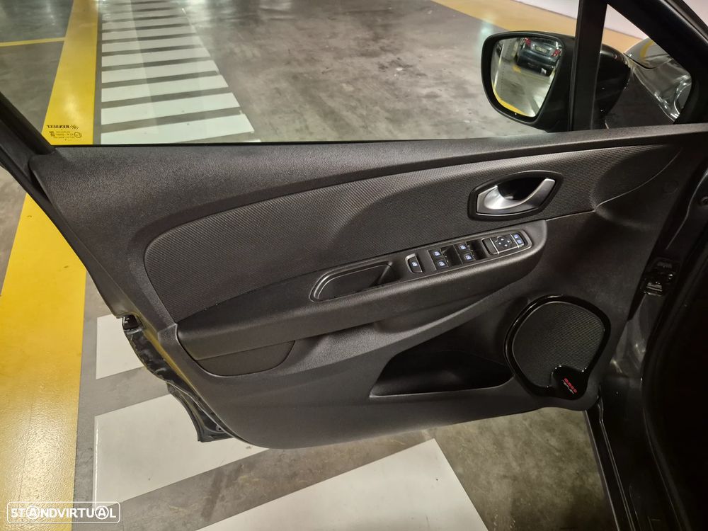 Renault Clio Sport Tourer dCi 90 Limited - 25
