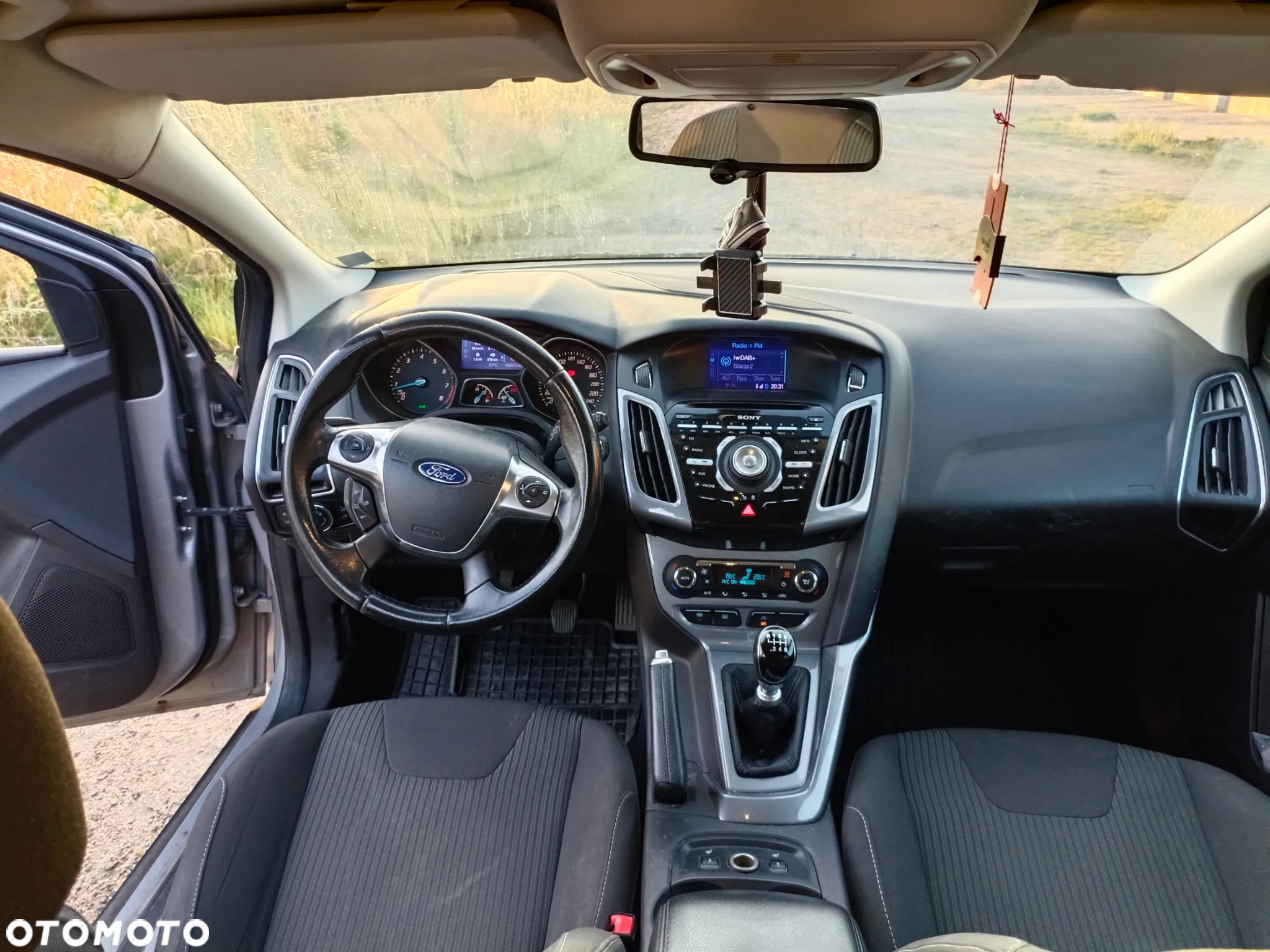 Ford Focus 1.0 EcoBoost Start-Stopp-System COOL&CONNECT - 2