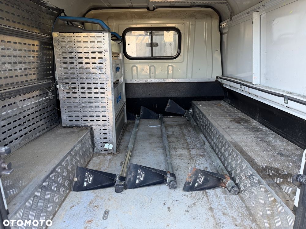 Isuzu D-Max 2.5 DC L - 6