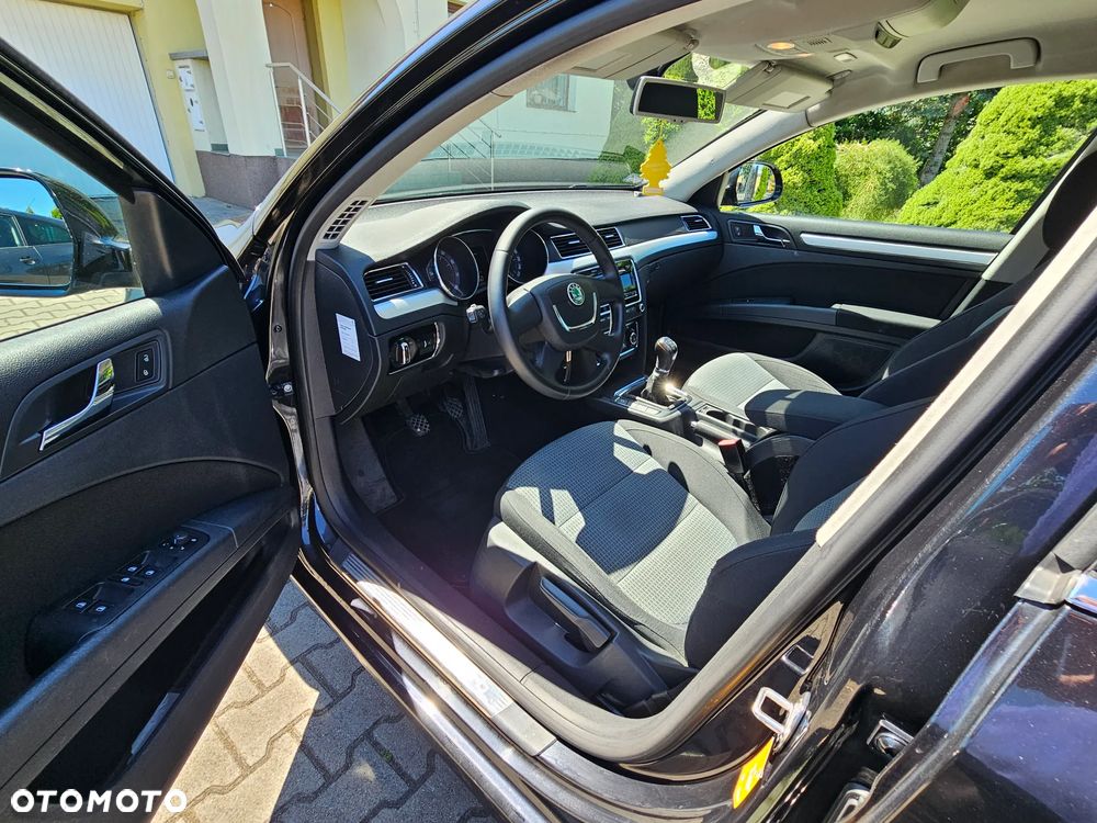 Skoda Superb 1.8 TSI Comfort - 11
