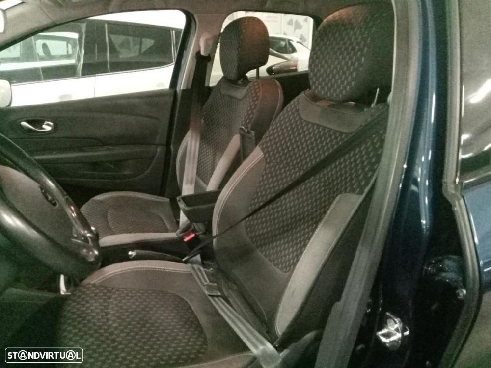 Renault Captur 1.5 dCi Exclusive - 6
